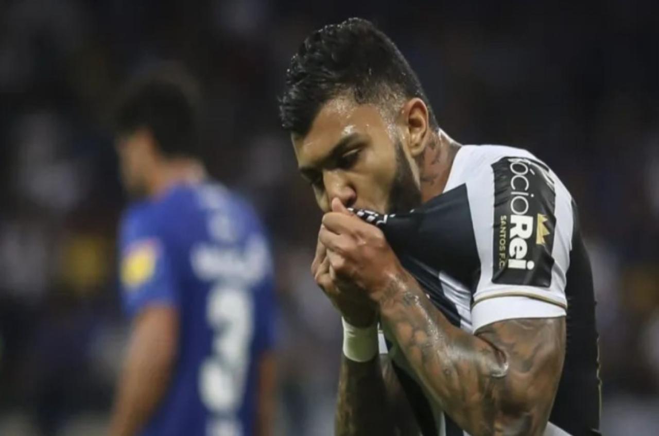 Gabigol é anunciado pelo Santos e já treina com companheiros
