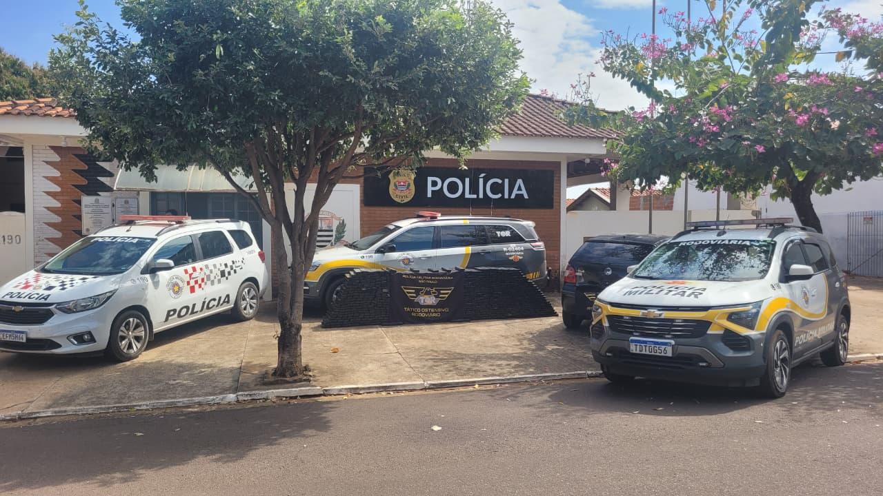 Polícia apreende 693 quilos de maconha após perseguição na SP-425