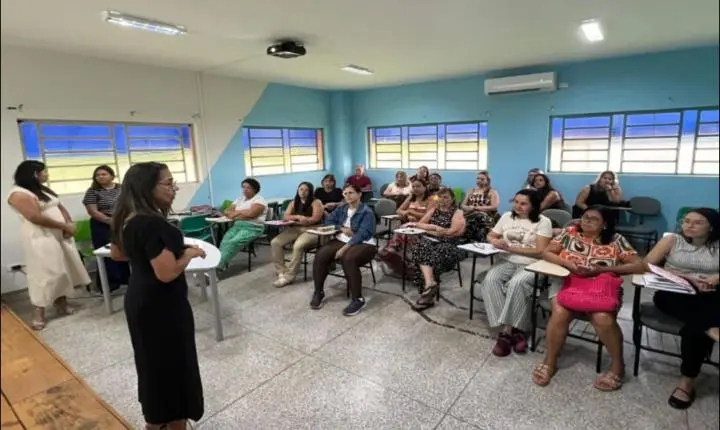 ABRIL AZUL IMPULSIONA FORMAÇÃO DE EDUCADORES PARA INCLUSÃO EM CASTILHO