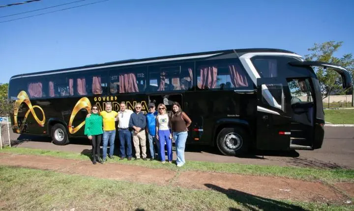 Andradina recebe novo ônibus para ampliar transporte de pacientes da saúde