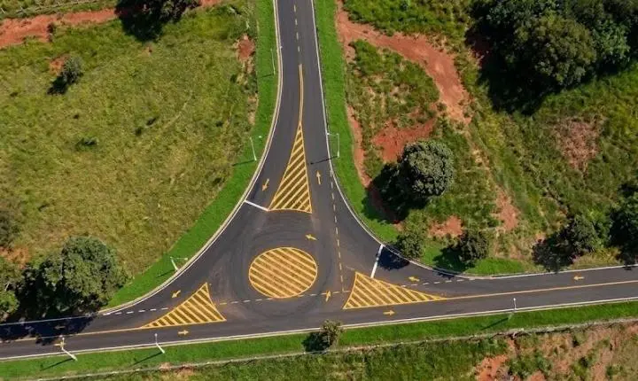 Atenção Motoristas: Andradina terá desvio no trânsito para obra de rotatória no bairro Planalto