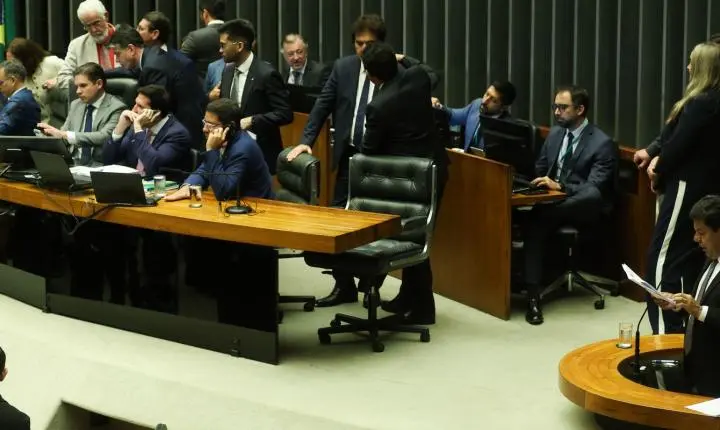 Câmara aprova em segundo turno PEC da Segurança Pública