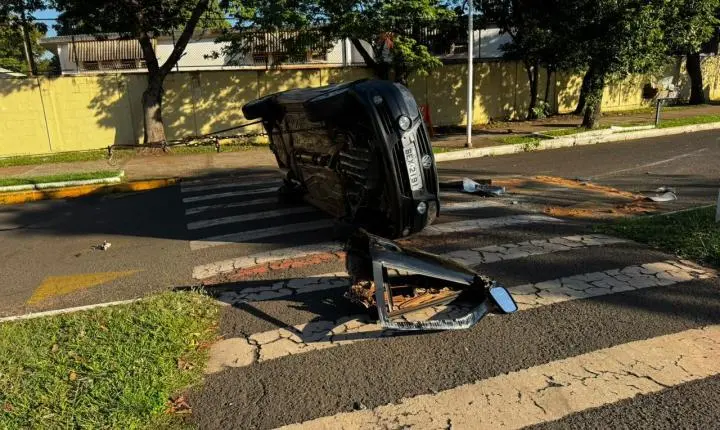Capotamento na madrugada mata estudante da Unesp em Ilha Solteira