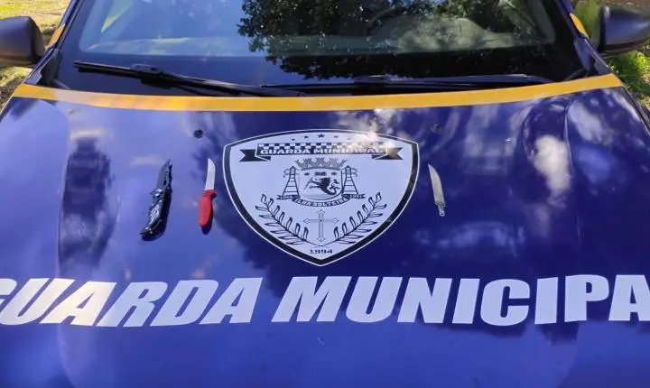 Guarda Municipal apreende facas e canivete durante abordagem a pessoas em situação de rua