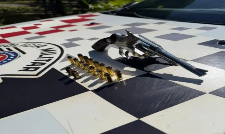 Homem é preso com arma de fogo e munições em condomínio de Ilha Solteira
