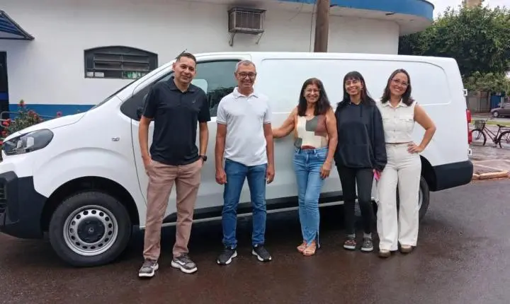 ITAPURA RECEBE VEÍCULO 0 KM PARA REFORÇAR O TRANSPORTE DA MERENDA ESCOLAR