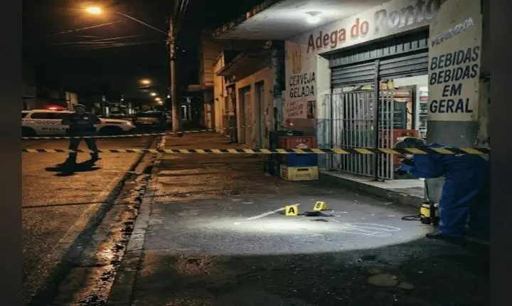 Jovem de 27 anos é morto a tiros em frente a adega em Araçatuba
