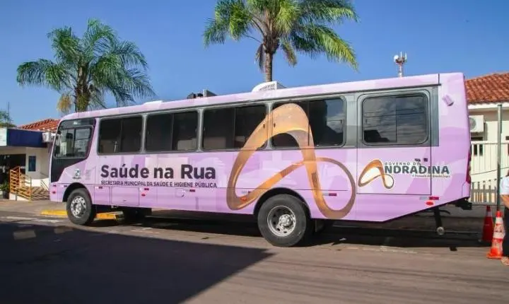Ônibus Rosa amplia coleta de preventivos em Andradina durante setembro