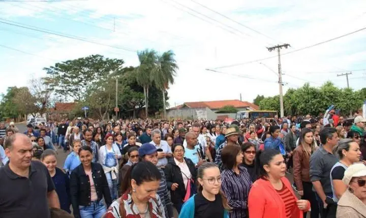 Procissão Penitencial do Bom Jesus da Lapa celebra 84 anos de fé e tradição em Andradina
