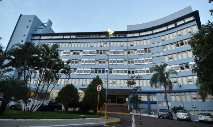 Recuperação espontânea leva Santa Casa de Araçatuba a cancelar aplicação experimental de polilaminina em jovem paraplégico