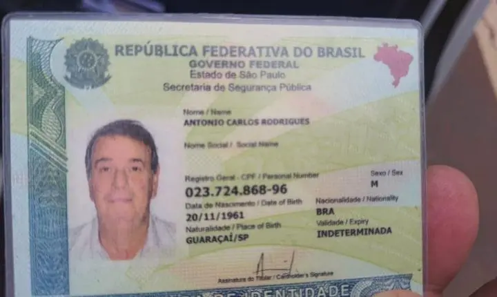 TRAGÉDIA NA RODOVIA: ACIDENTE ENTRE MOTO E CARRO DEIXA TRÊS MORTOS EM SANTO ANTÔNIO DO ARACANGUÁ