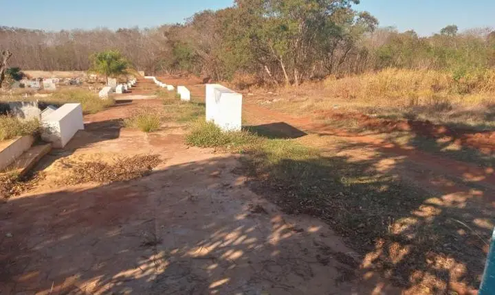 Vereador solicita documentos sobre licenças ambientais do Cemitério Municipal